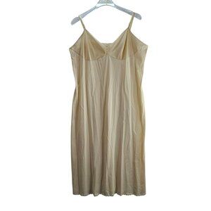 Vanity Fair Women's Beige Nightgown Sleepwear Chemise Size 40 Made In USA Nylon